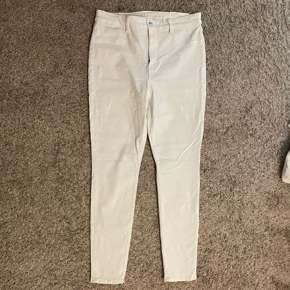 White High-Rise Jegging Jean